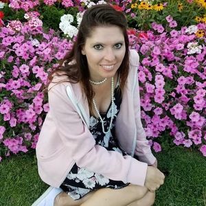 Meet your Posher, Christina